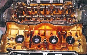 Everything still looks new in this valve cover even with all of the miles.