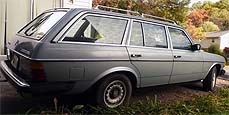 Suggested oil change belonging to 1981 300TD vehicle