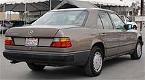 Suggested oil change belonging to 1987 260E vehicle