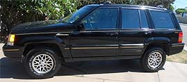 Suggested oil change belonging to 1993 GRAND CHEROKEE vehicle