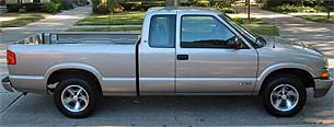 Suggested oil change belonging to 2001 S10 PICKUP vehicle