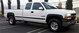 Suggested oil change belonging to 2002 SILVERADO 2500 HD vehicle