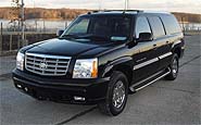 Suggested oil change belonging to 2005 ESCALADE ESV vehicle