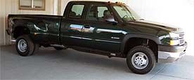 Suggested oil change belonging to 2005 SILVERADO 3500 vehicle