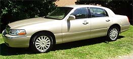 Suggested oil change belonging to 2005 TOWN CAR vehicle