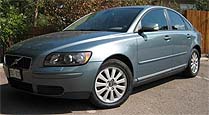 Suggested oil change belonging to 2005 S40 vehicle