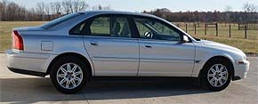 Suggested oil change belonging to 2005 S80 vehicle