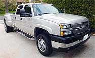 Suggested oil change belonging to 2006 SILVERADO 3500 vehicle