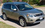 Suggested oil change belonging to 2008 OUTLANDER vehicle