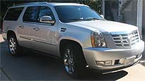 Suggested oil change belonging to 2010 ESCALADE ESV vehicle