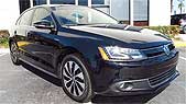 Suggested oil change belonging to 2013 JETTA HYBRID vehicle
